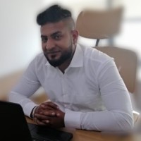 Umar Raza