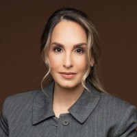 Claudia Veras
