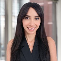 Suzanna Flom, Phr