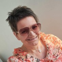 Karine Dossche