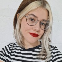 Thalia Souza