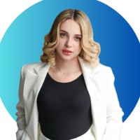 Karyna S.