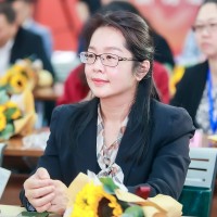 Dr. Celine Yang