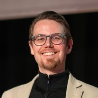 Dr. Alexander Borek