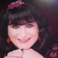 Lynne Plenderleith