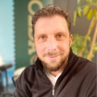 Artyom Petr