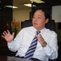 Mr. Ki Park
