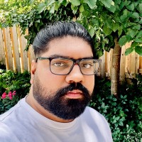 Zeeshan Khamis