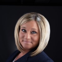 Donna Handel, Ccufc
