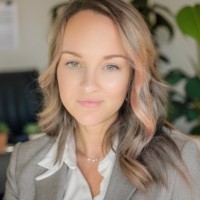 Lisa Adams