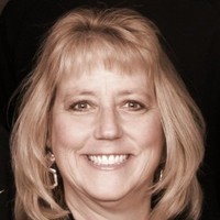 Pam Hinze