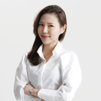 Esther Saebyel H.