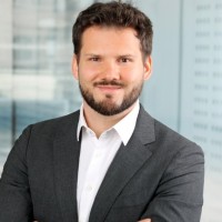 Dr. Dominik Flum