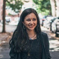 Alexa Van Derryt