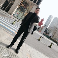 李文龙