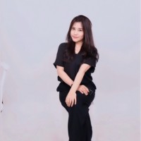 Della -