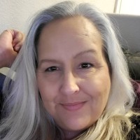 Yolanda Houghton