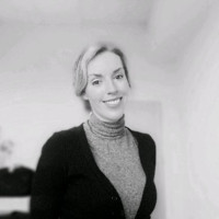 Dr Grace Kealy