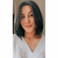 Manoela C.