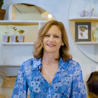 Anne Maxwell
