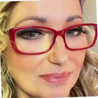 Julie York