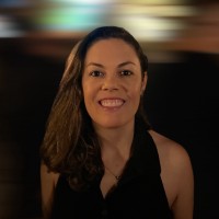 Valéria S.