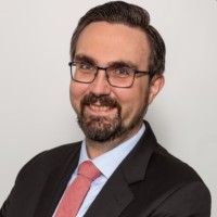 Daniel Beniak, Cfa