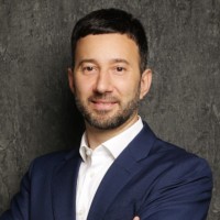 Kadir Tuna