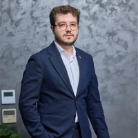 Maksim Atajanov, CFA