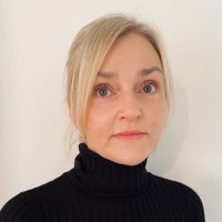 Claire Llewellyn