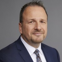 Larry Kiradziev