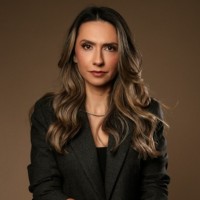 Emanuelle Silveira Dos Santos Boscardin