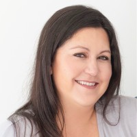 Corinna Toth
