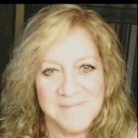 Laurie Checker Stowe