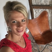 alexandra van der beken