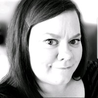 Holly Gratz