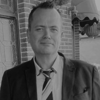 Simon Worsley