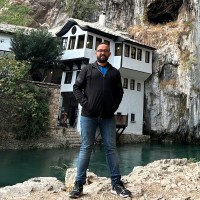 Taha Akalın