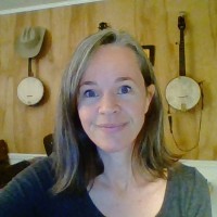 Valerie Graves