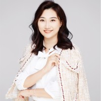 Jacqueline Hu