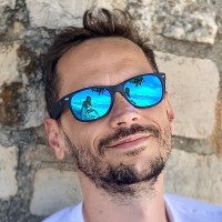 Andrej M.