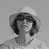 Stephanie Cros