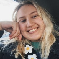 Julia Brattetaule