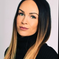 Nina Riley
