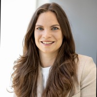 Dr. Leonie Rogenhofer