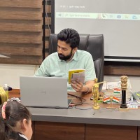 Adv. Abhinandan Malik