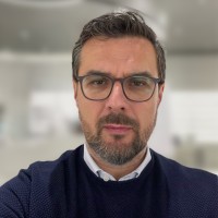 Roman Karak, MBA