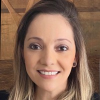 Adriene Dos S. Trindade Vallini