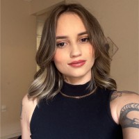 Bruna Caroline