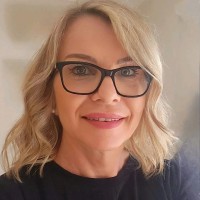 Louise Roberts MAICD